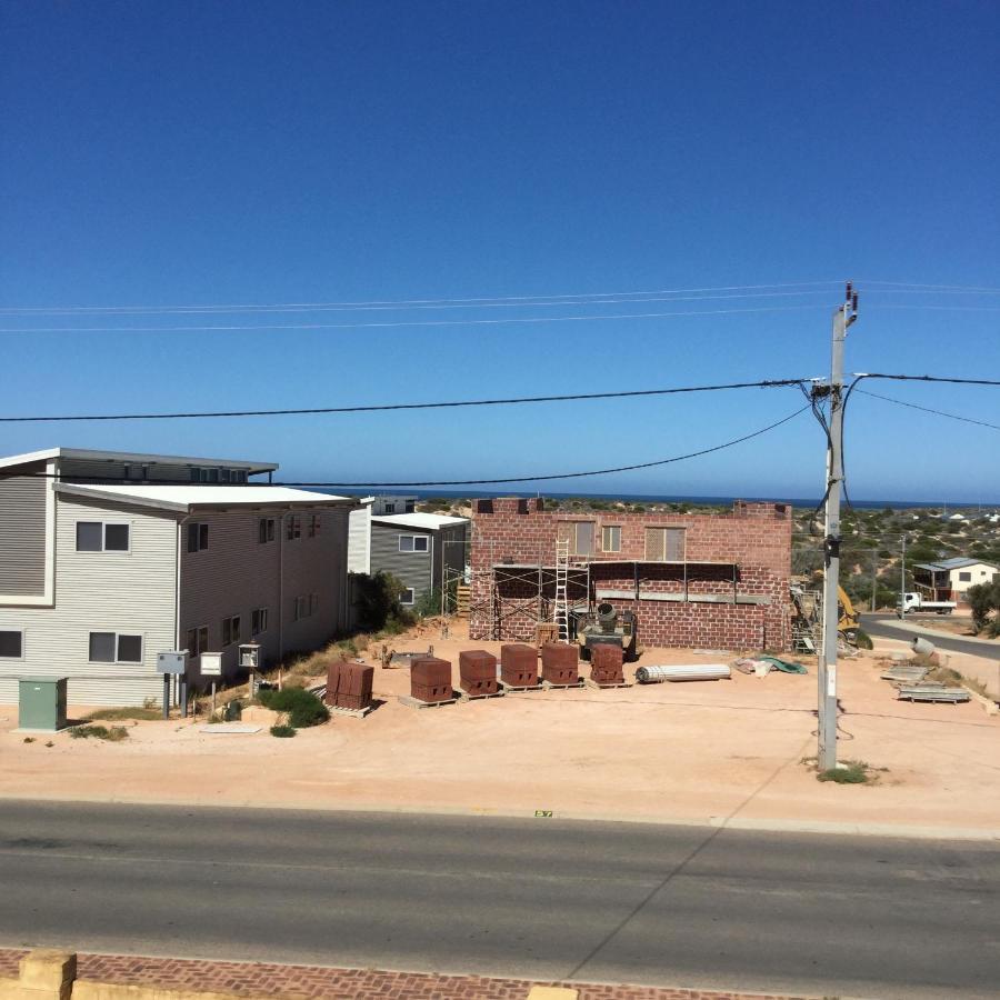 Shark Bay Views B & B เดนัม ภายนอก รูปภาพ