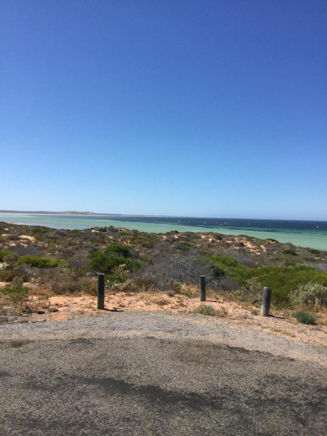 Shark Bay Views B & B เดนัม ภายนอก รูปภาพ