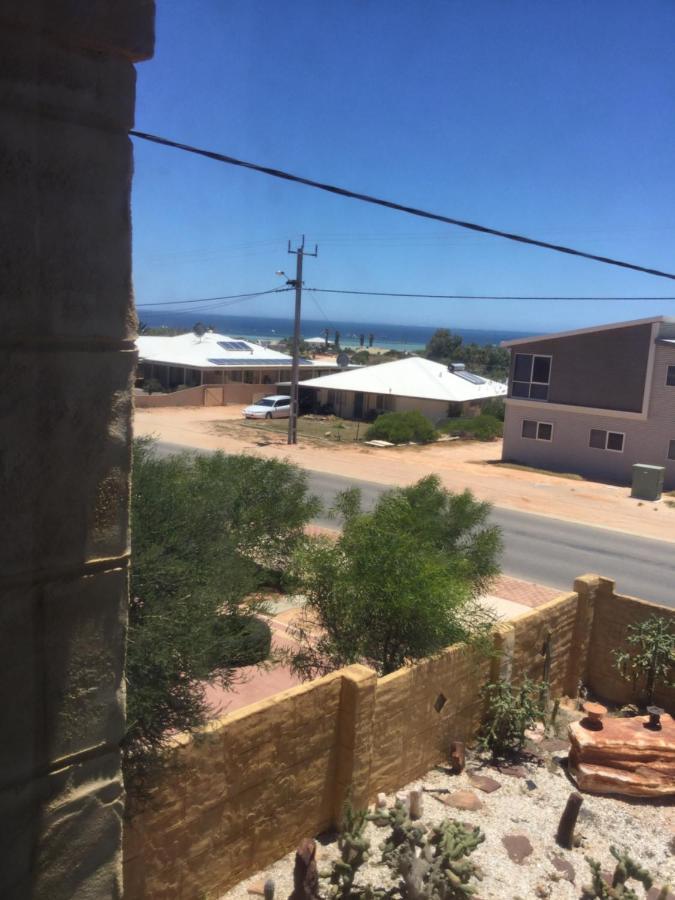 Shark Bay Views B & B เดนัม ภายนอก รูปภาพ