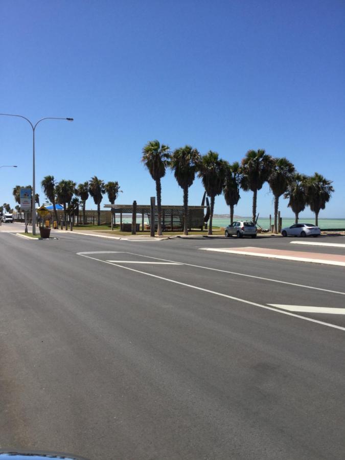 Shark Bay Views B & B เดนัม ภายนอก รูปภาพ